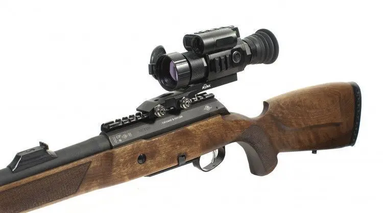 Тепловизионный прицел ATAK ET23-45LRF с дальномером / Атак ЕТ 23 45 ЛРФ