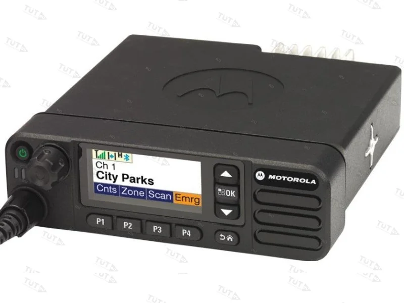 Автомобильная рация Motorola DM4600