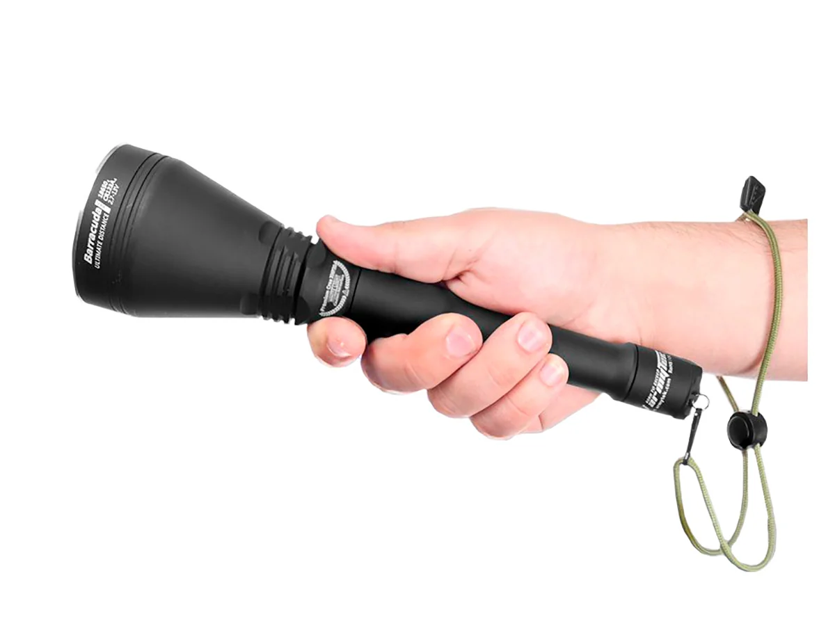 Поисковый фонарь ARMYTEK BARRACUDA V2 XP-L HI (Холодный)