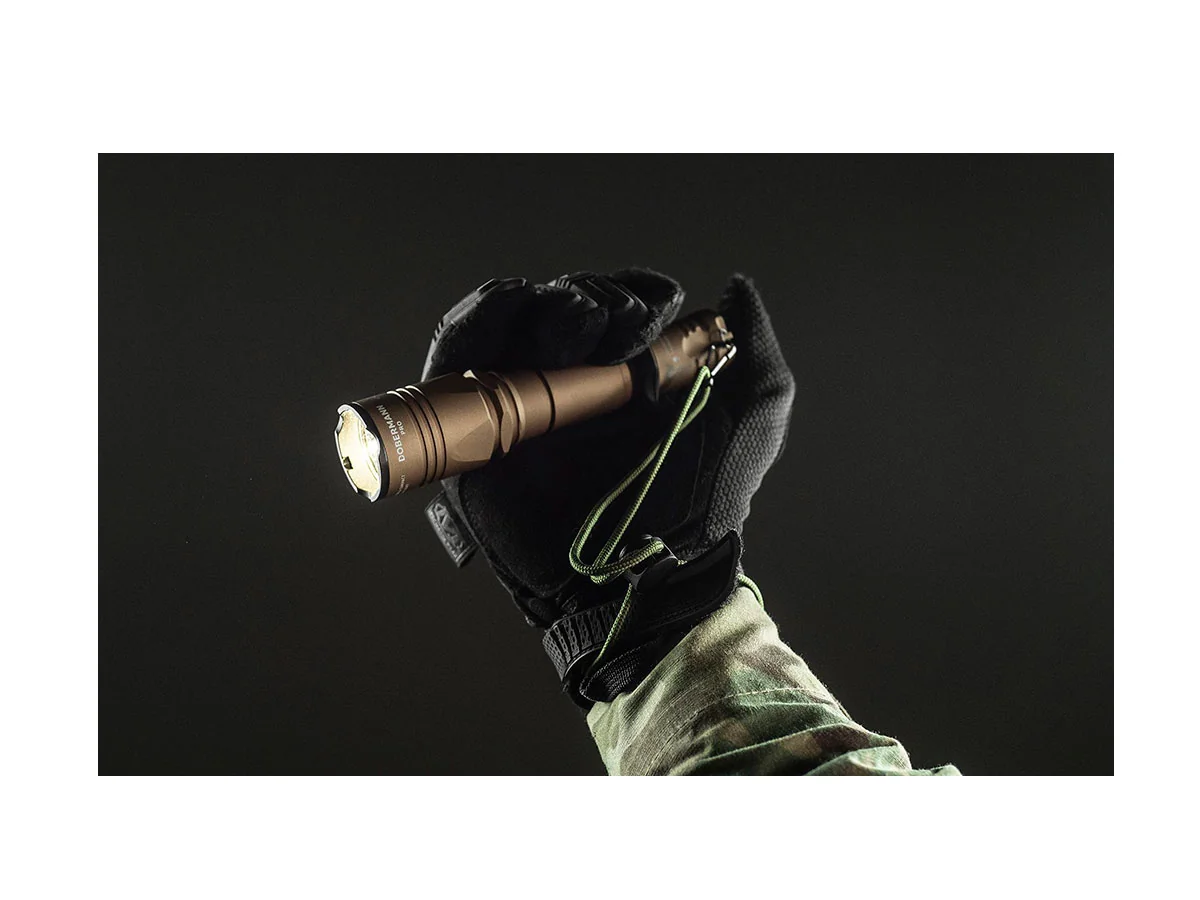 Фонарь ARMYTEK DOBERMANN PRO MAGNET USB SAND (Теплый свет)