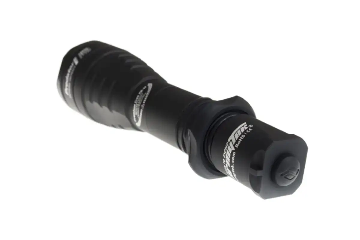 Фонарь ARMYTEK PREDATOR V3 XP-E2 (Красный)