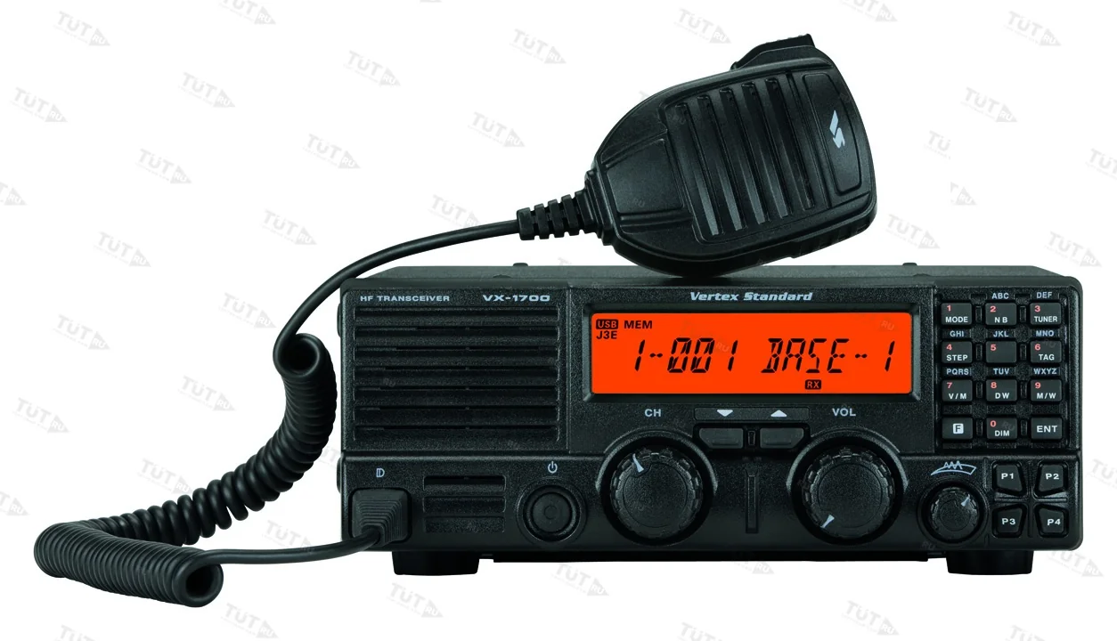 Автомобильная рация Motorola VX-1700