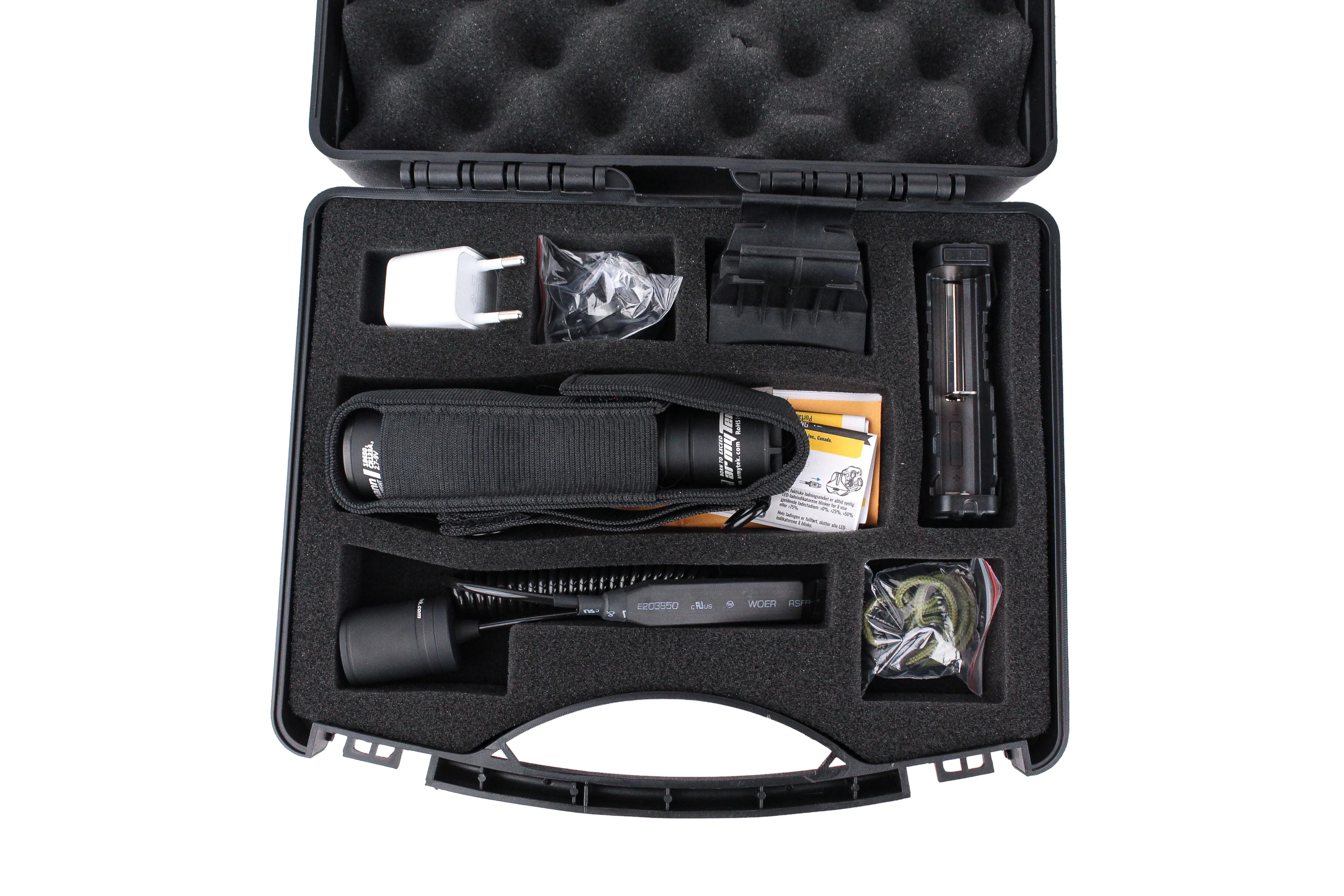 Фонарь ARMYTEK DOBERMANN HUNTING KIT (полный комплект)